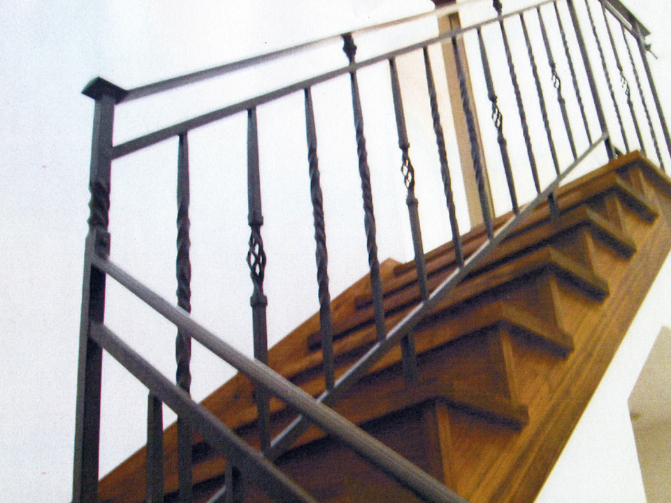 ロートアイアン,階段手すり,ロートアイアン階段手すり,手摺り,てすり,アイアン,シンプル,福岡県,踊り場部分