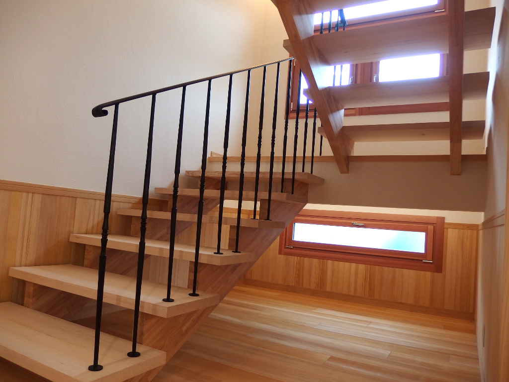 ロートアイアン階段手摺